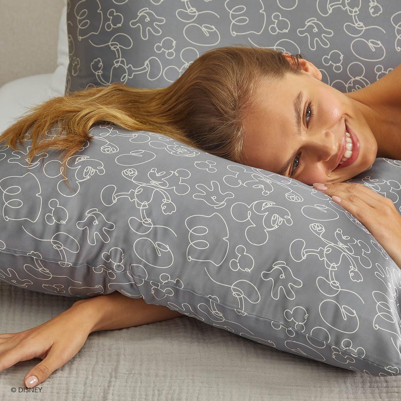 imageKitsch ampamp Disney Mickey Mouse Satin Pillowcase with Zipper Softer Than Silk Cooling Pillow Case for Hair ampamp Skin WrinkleFree Machine Washable King Size 19x36