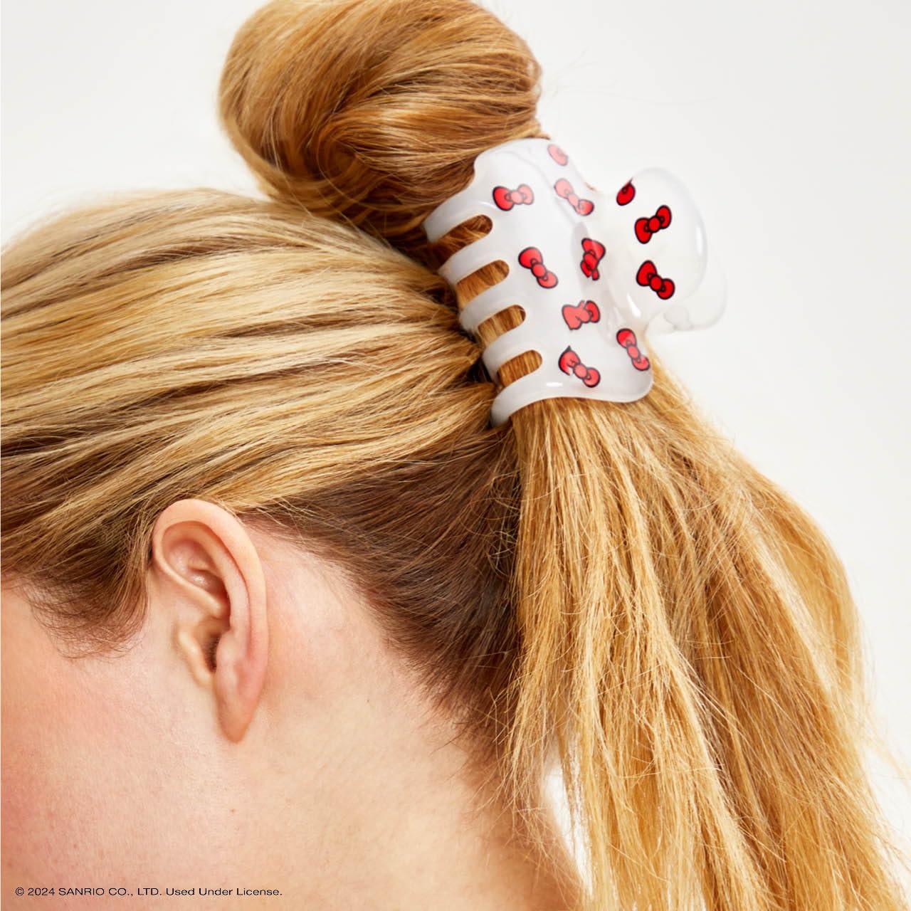 image:imageKitsch x Hello Kitty Medium Hair Clips for Women Strong Hold Claw Clips for Thick or Thin Hair Recycled Plastic NonSlip Durable Ideal Gifts For Women White with Red BowsRed Kitty Bows
