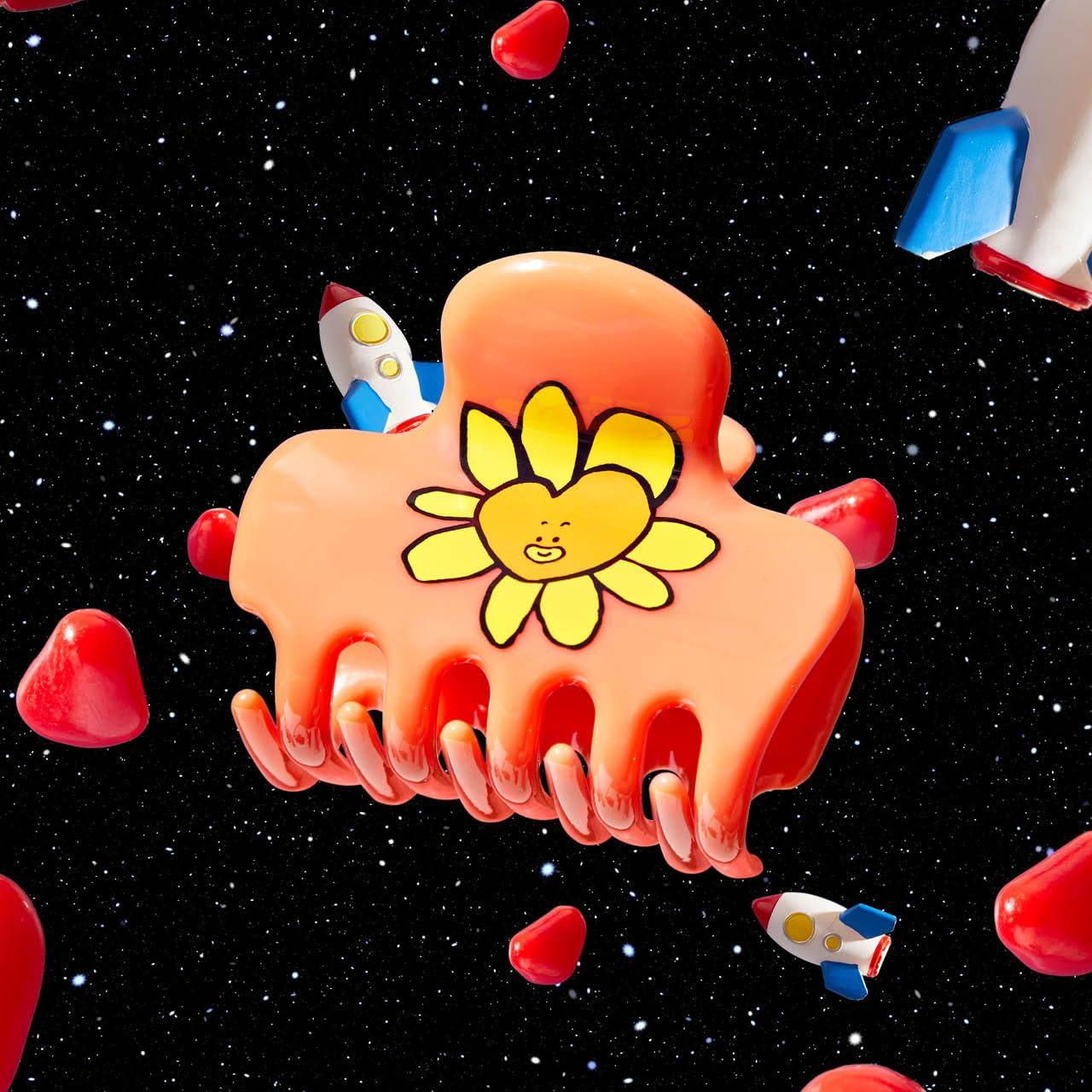 image:imageKitsch x Hello Kitty Medium Hair Clips for Women Strong Hold Claw Clips for Thick or Thin Hair Recycled Plastic NonSlip Durable Ideal Gifts For Women White with Red BowsTata